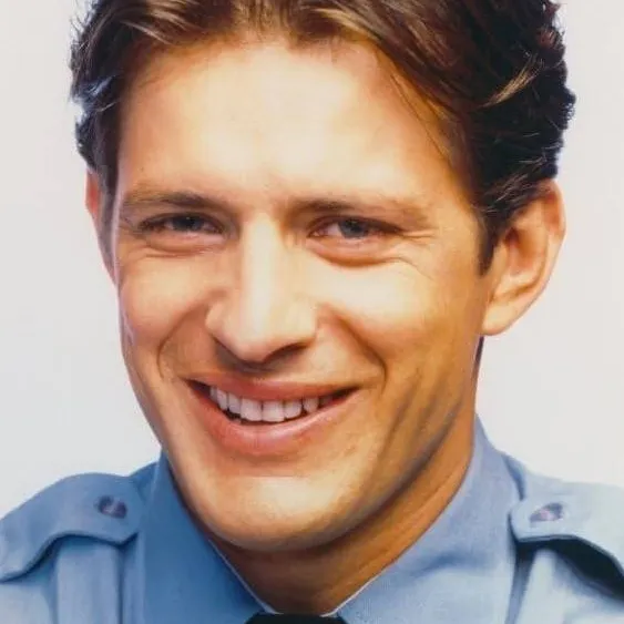 chat with ai character: Mark Hoffman 