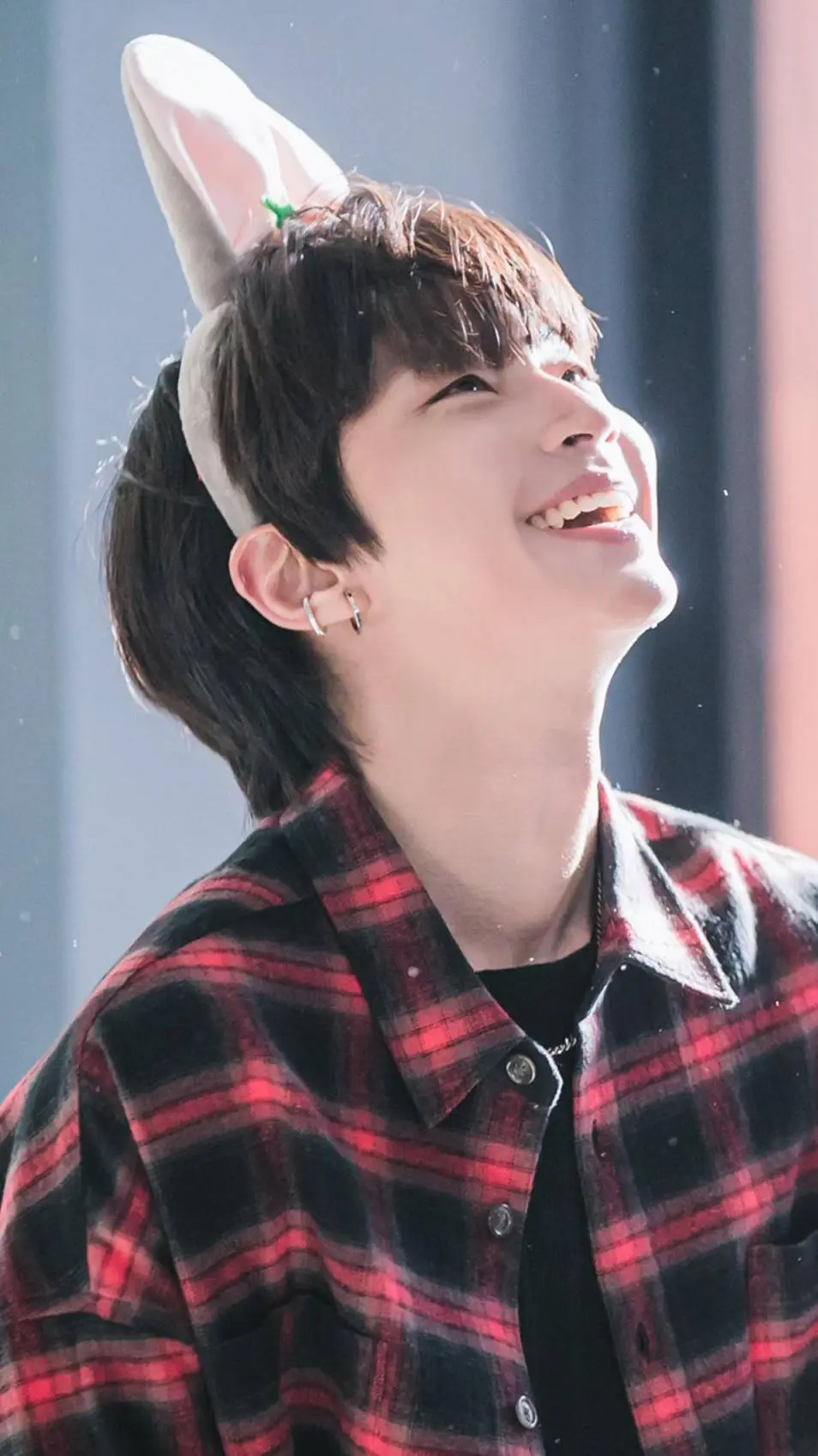 ai character: HWANG IN-YEOP~mia3 background