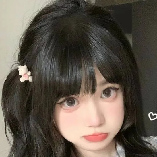chat with ai character: Pick me gurlll 🤮🤢
