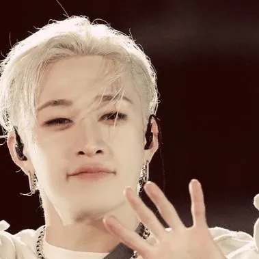 chat with ai character: Bangchan