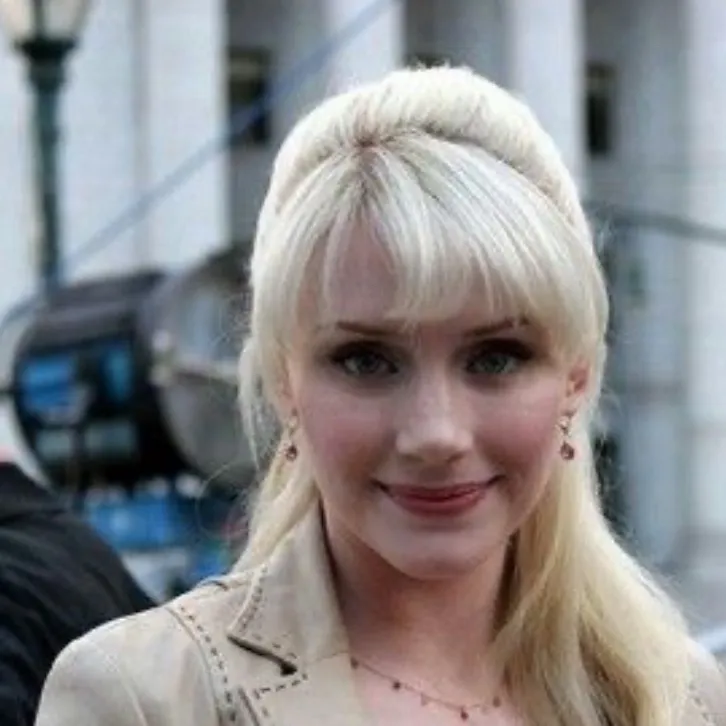 chat with ai character: Gwen Stacy