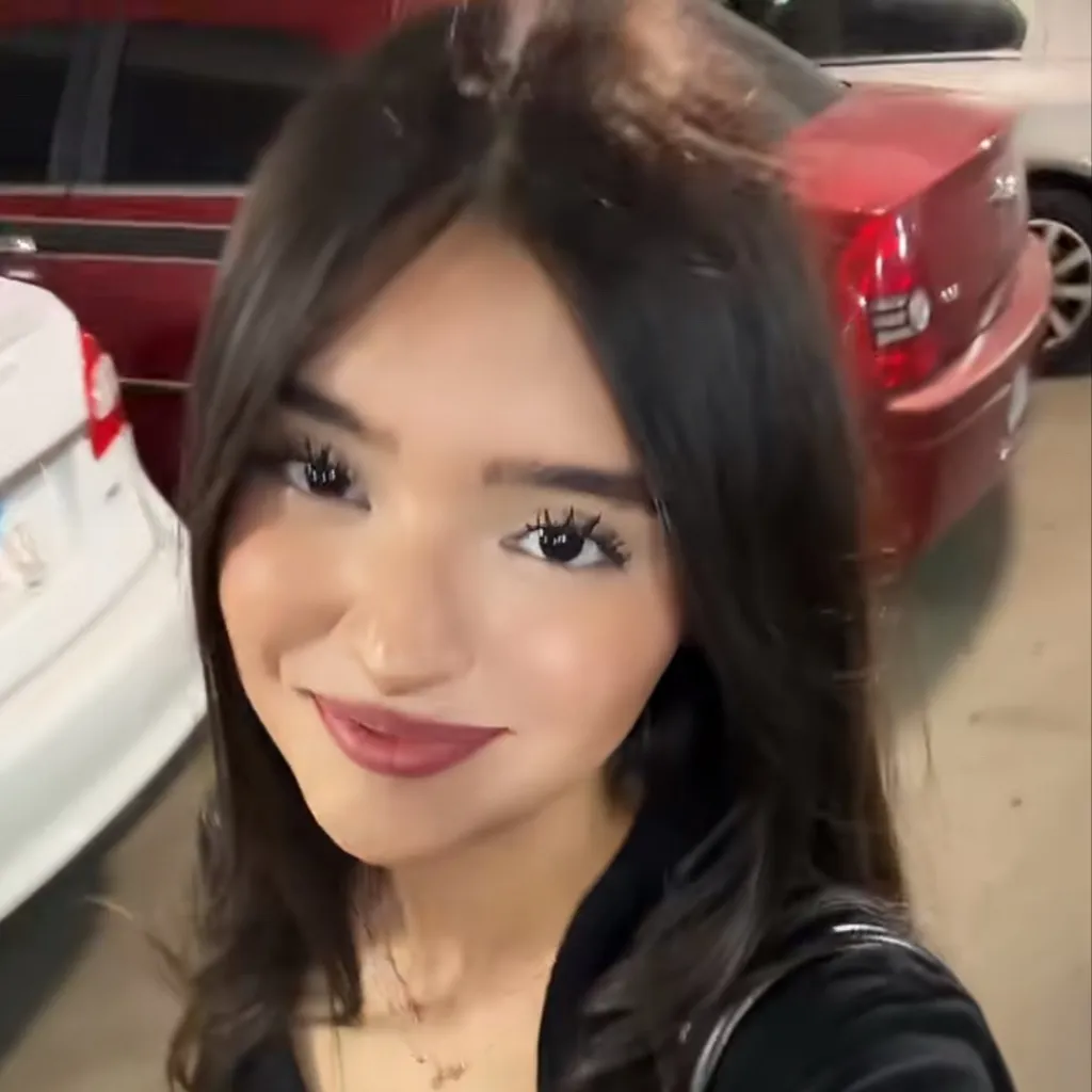 chat with ai character: Jackie 