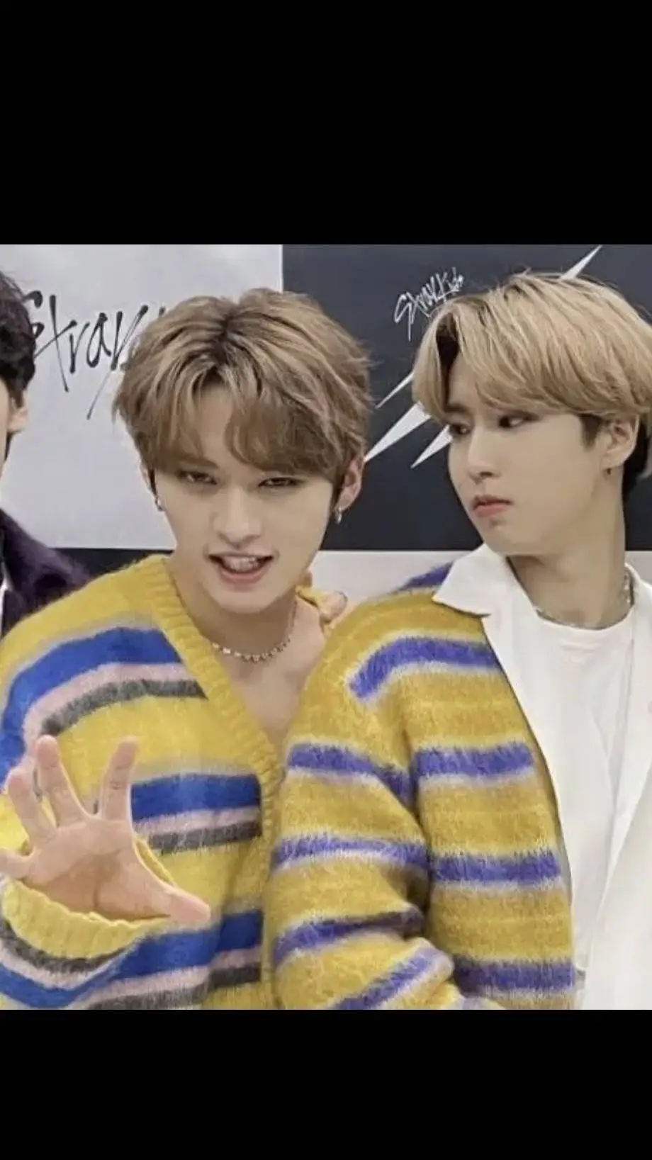 ai character: skz abandoned background