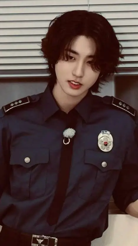 ai character: Han jisung background