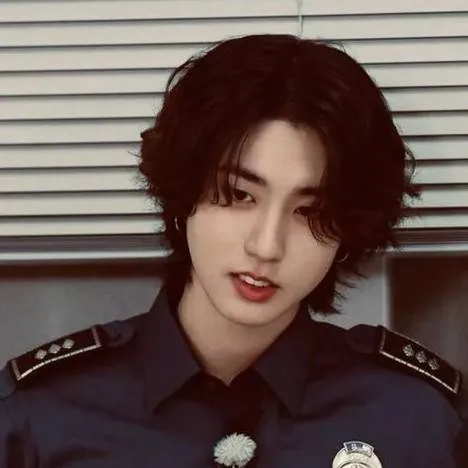 chat with ai character: Han jisung