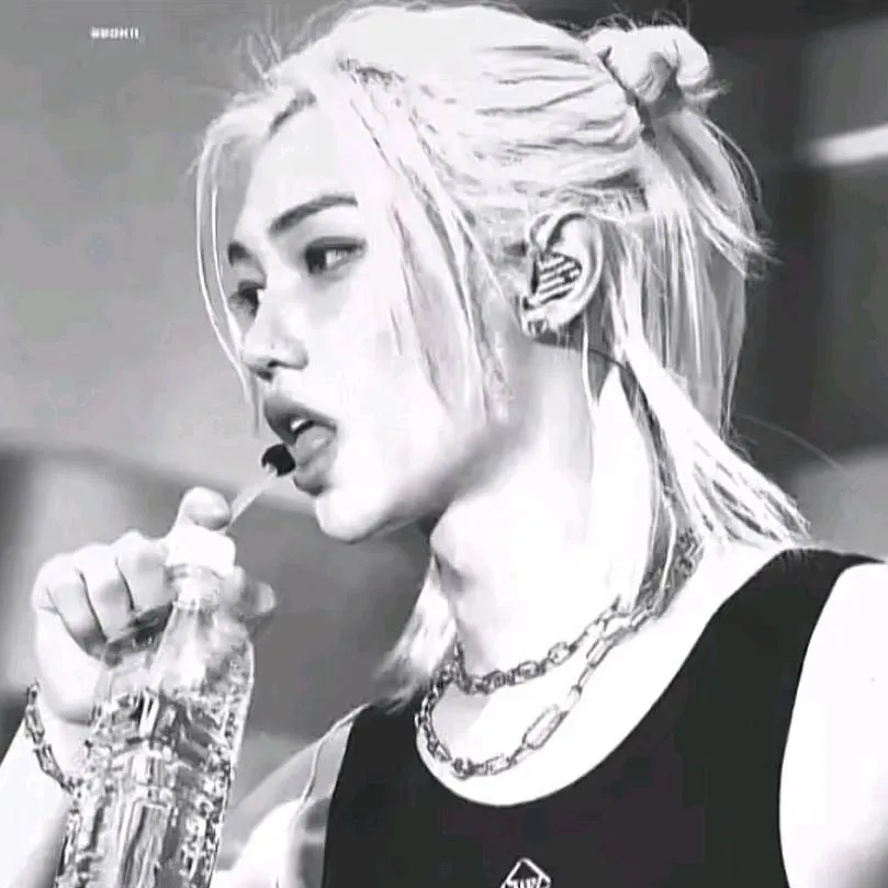 chat with ai character: ✨️felix✨️