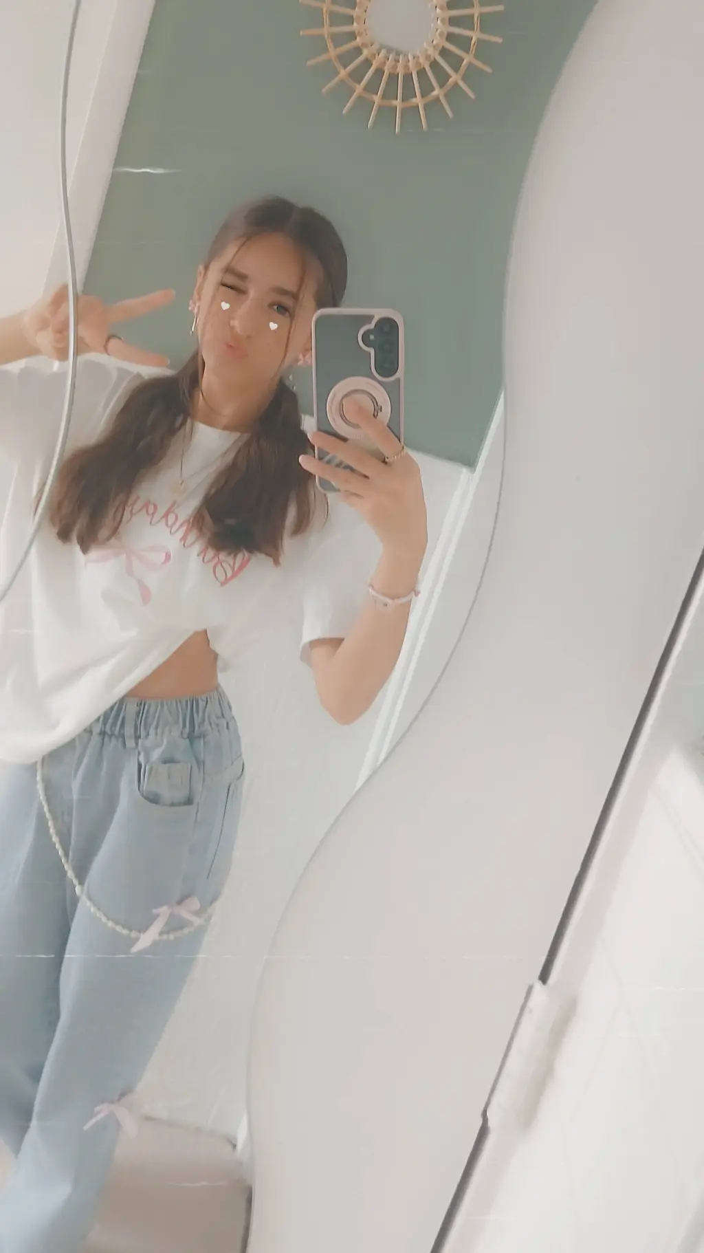 ai character: ✨️celine✨️ background