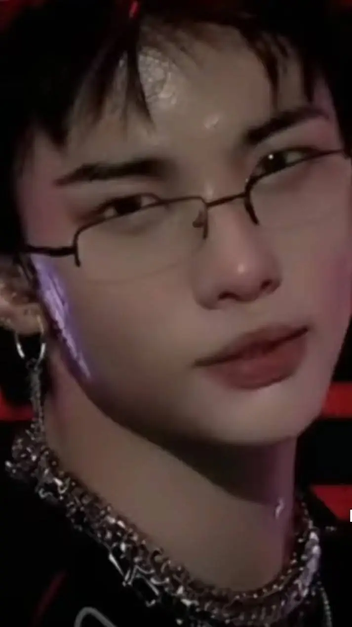 ai character: hyunjin background