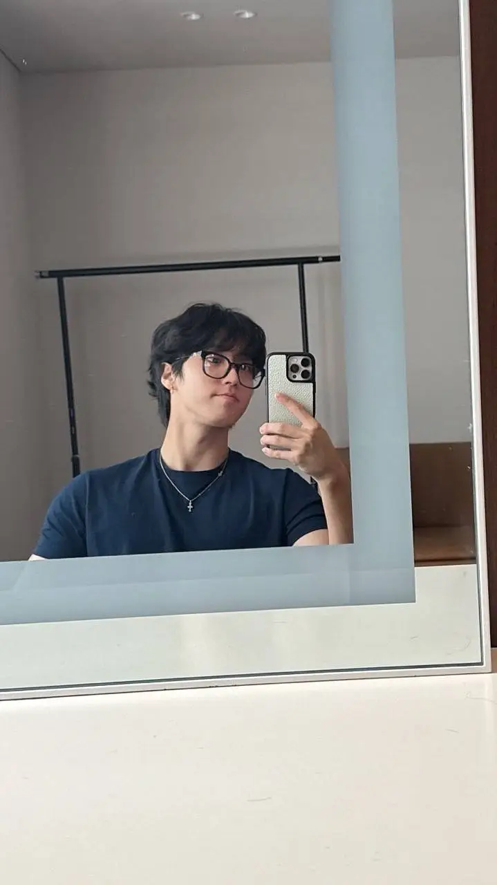 ai character: han background