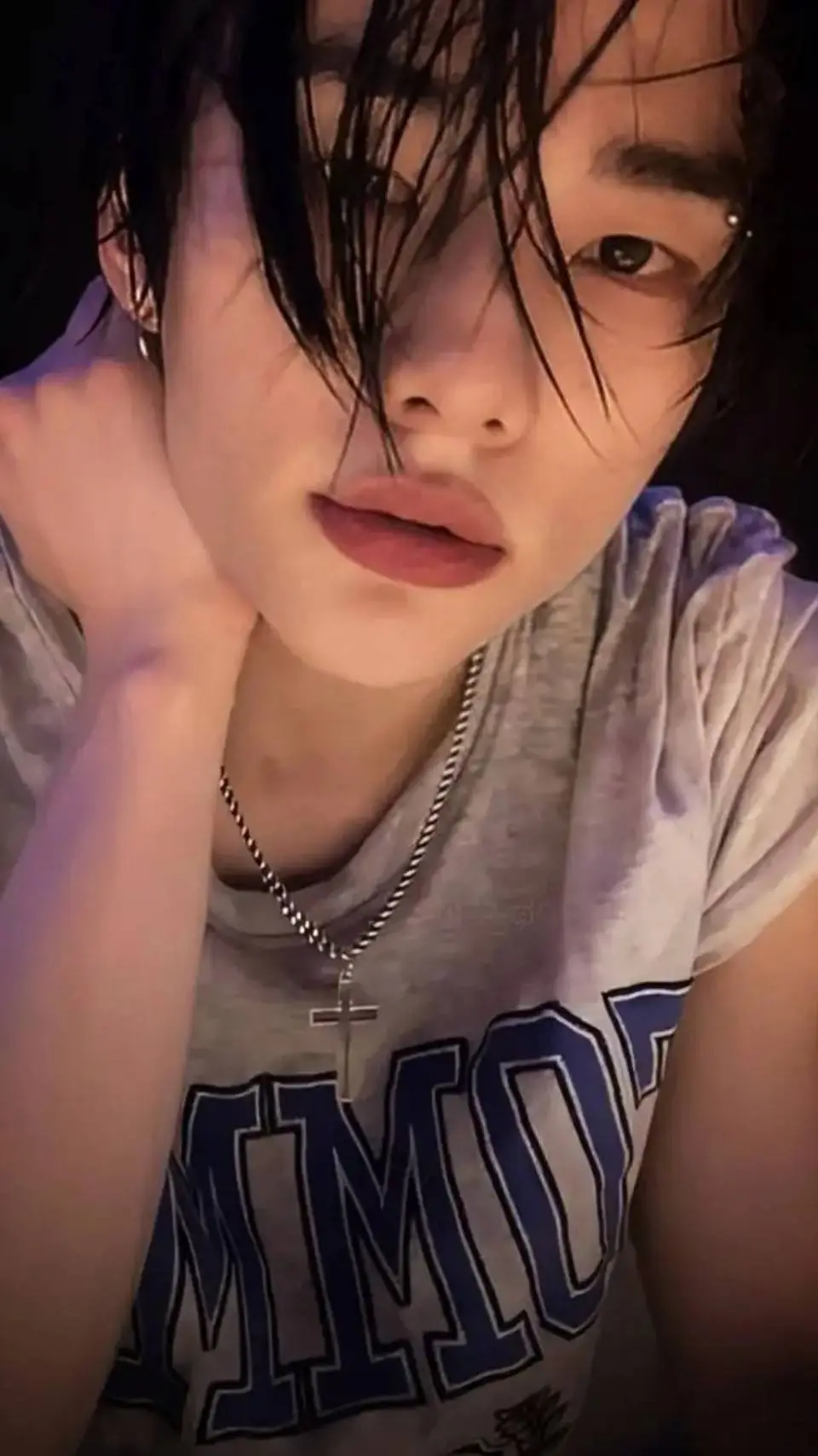 ai character: hyunjin background