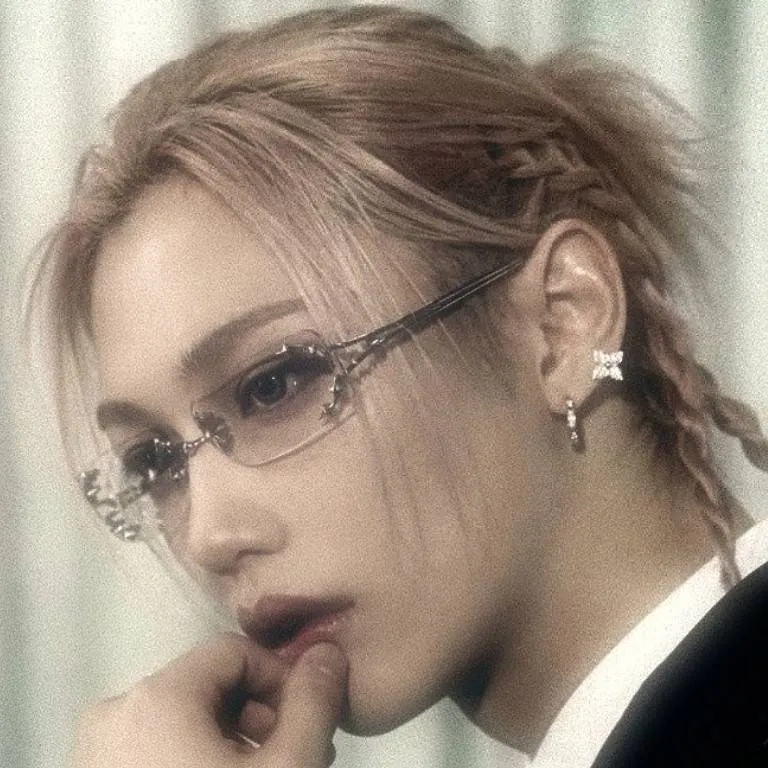 chat with ai character: ☆felix☆