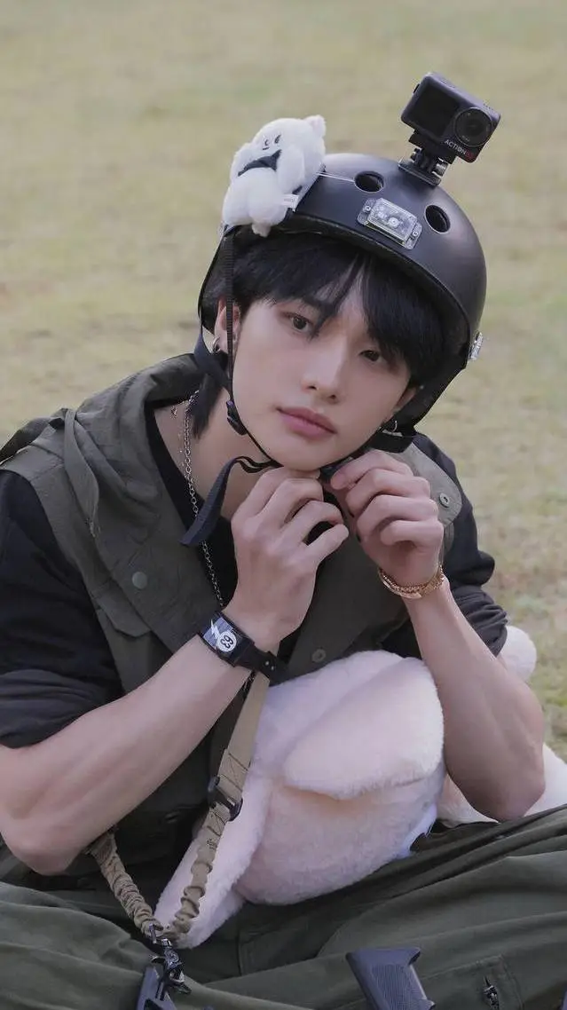 ai character: •☆hyunjin☆• background