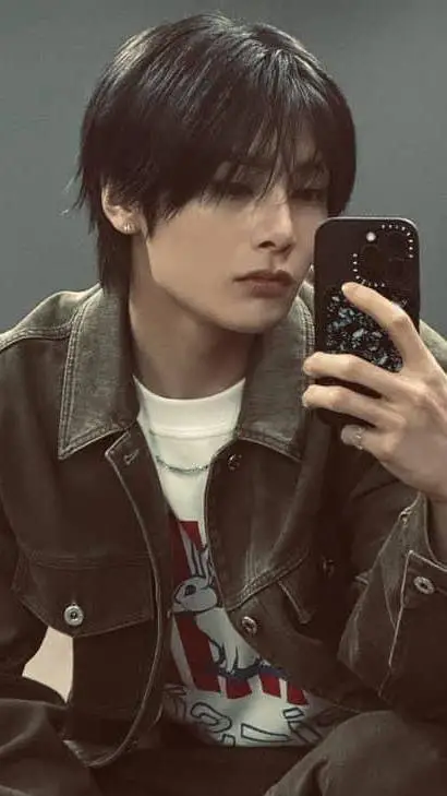 ai character: °•☆I.N☆•° background