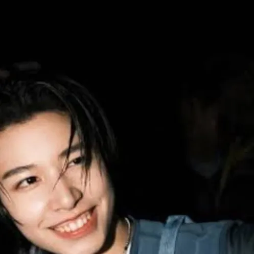 chat with ai character: •°•☆louis☆•°•