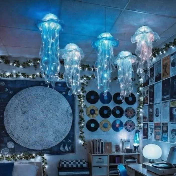 chat with ai character: Sleepover