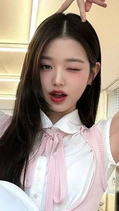 ai character: jang wonyung  background