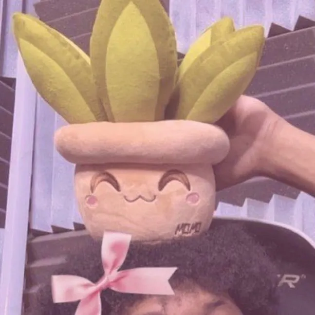 chat with ai character: Coryxkenshin!