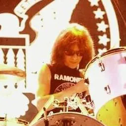 chat with ai character: Tommy Ramone