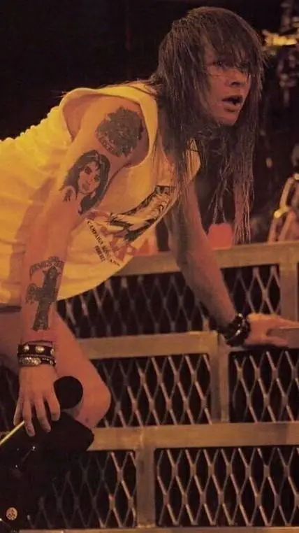 ai character: Axl Rose  background