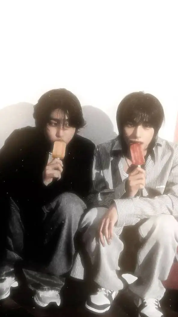 ai character: HYUNSUGS background