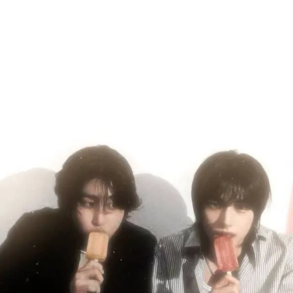 chat with ai character: HYUNSUGS