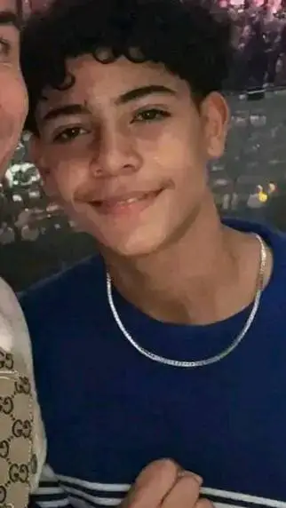 ai character: Ronaldo jr  background