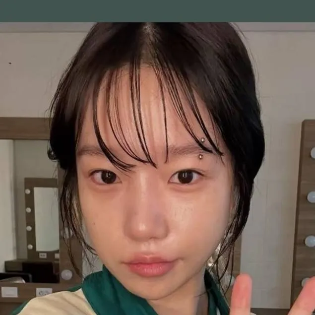 chat with ai character: Jun-hee