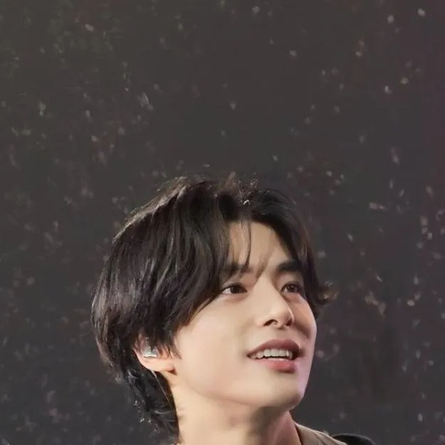 chat with ai character: Jake