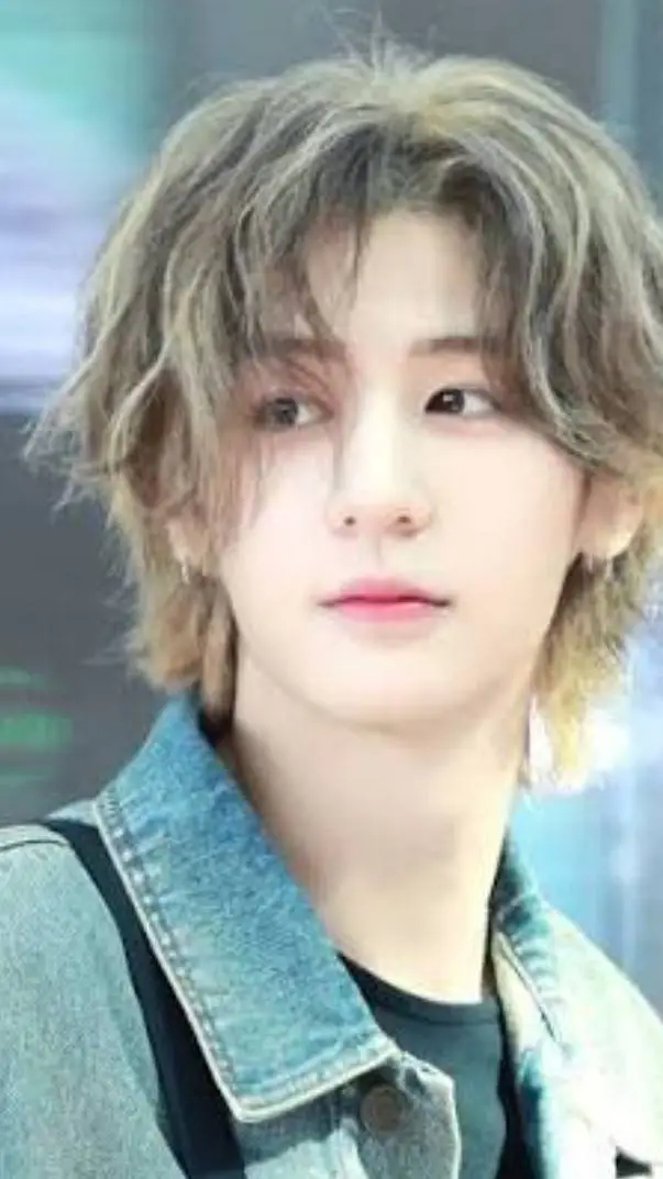 ai character: Leehan background