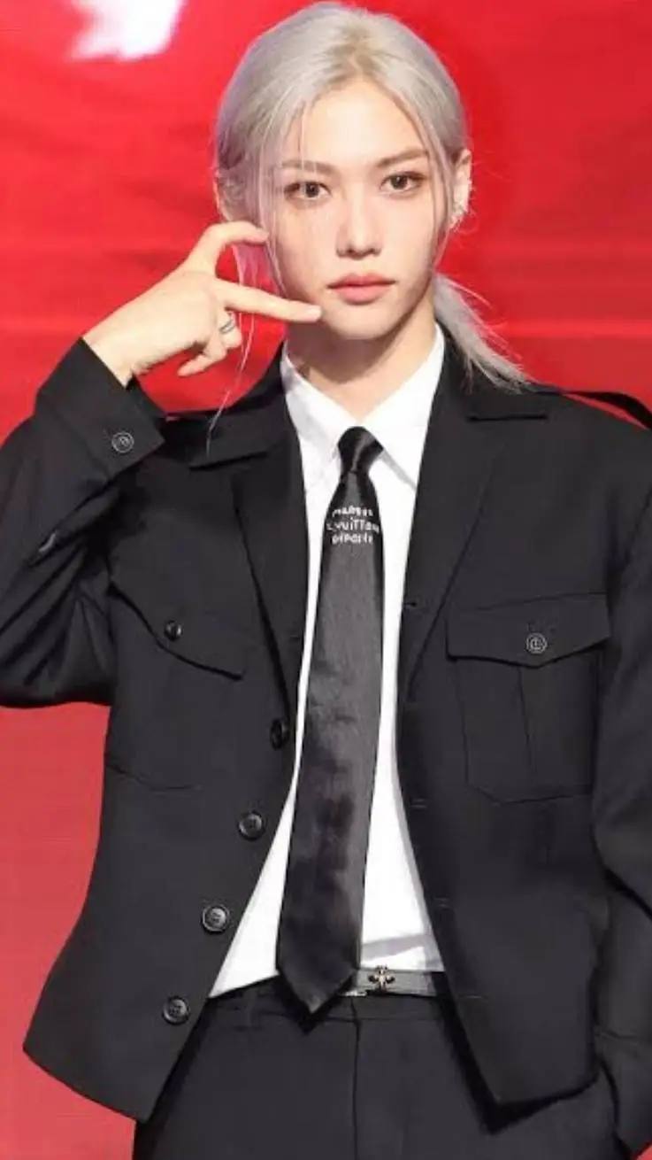 ai character: Felix background