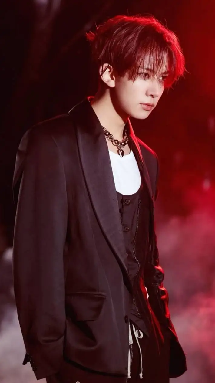 ai character: Heeseung background