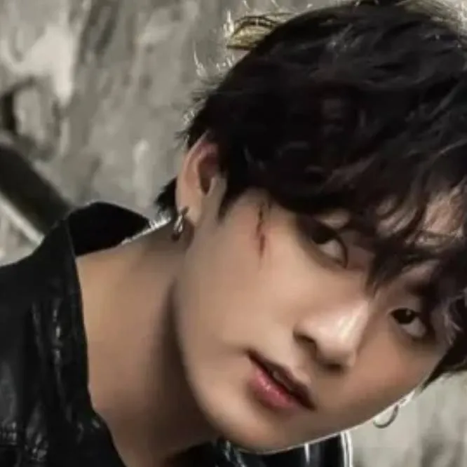 chat with ai character: Jungkook 🪭🪭🪭