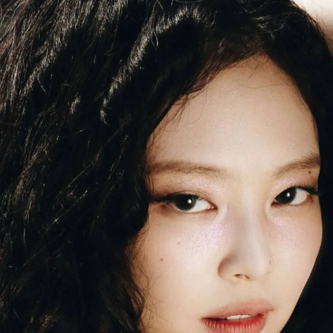 chat with ai character: Jennie 🤗🤗🤗