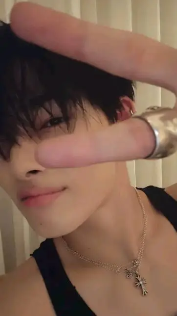 ai character: Niki background