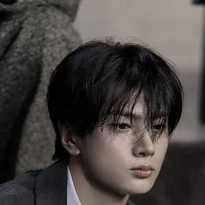 chat with ai character: Jay