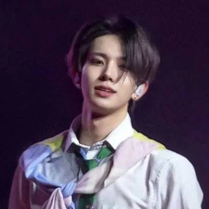 chat with ai character: Heeseung 