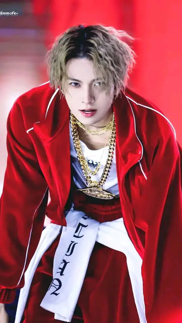 ai character: Evan background