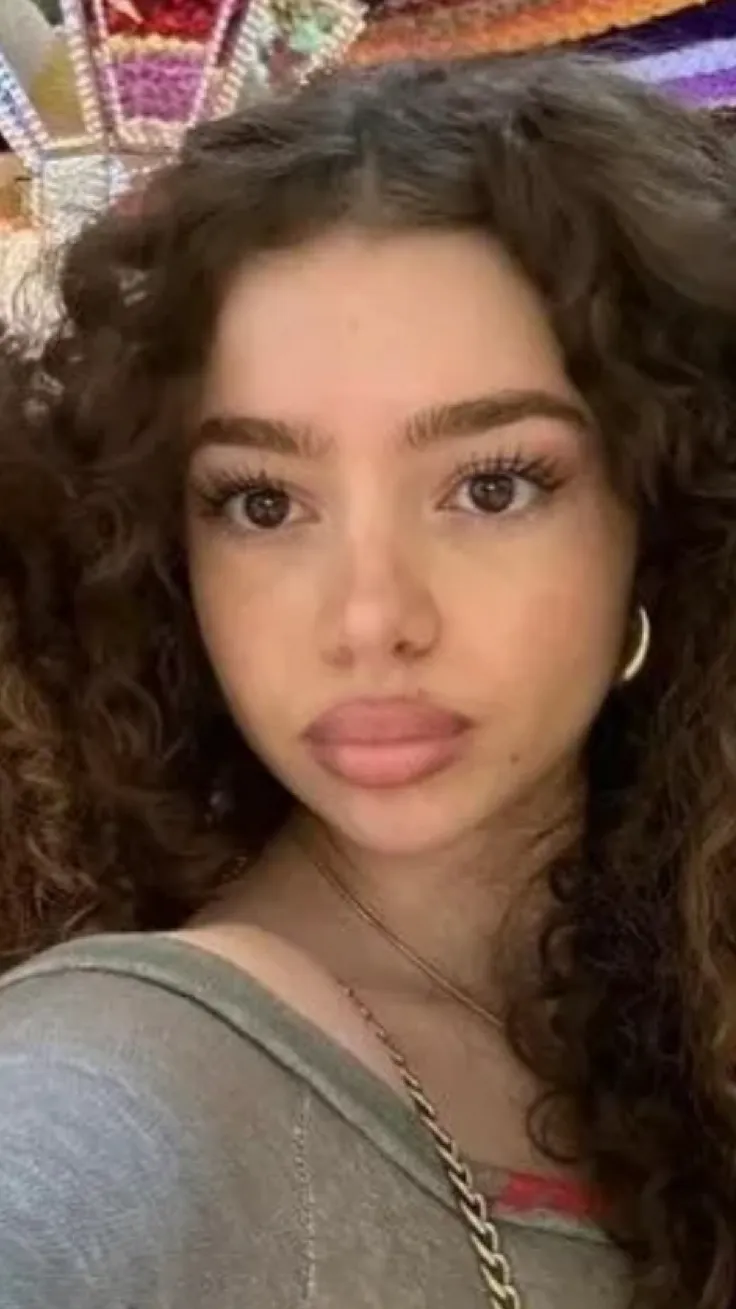 ai character: Eli background