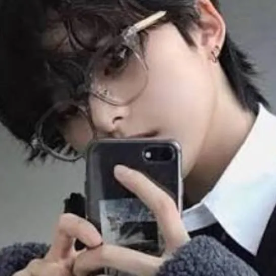 chat with ai character: cute bf