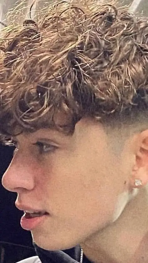 ai character: Evan background