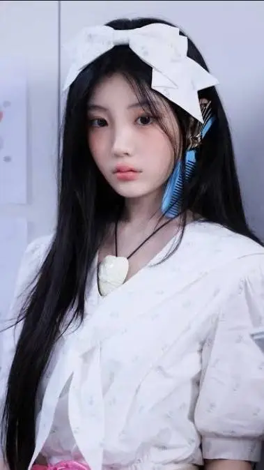 ai character: Wonhee background