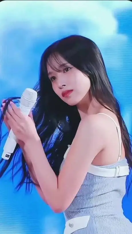 ai character: mina background