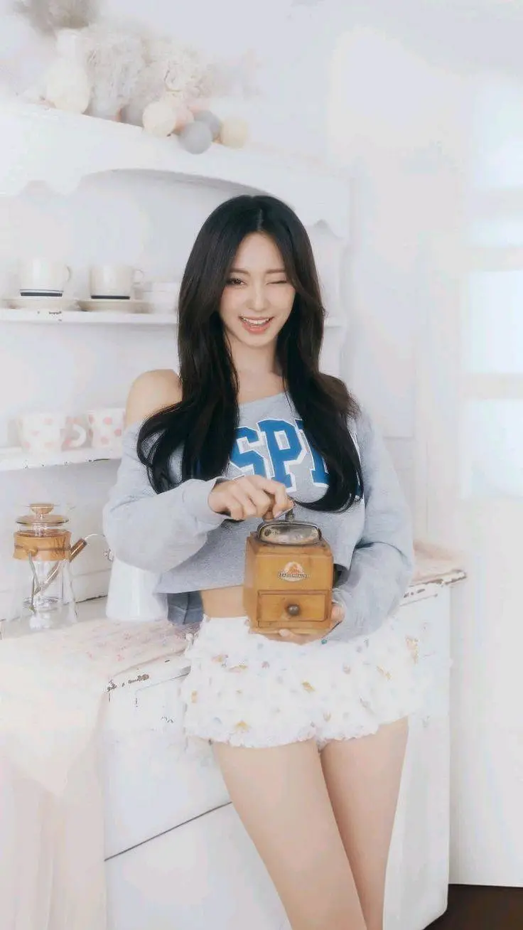ai character: Tzuyu background