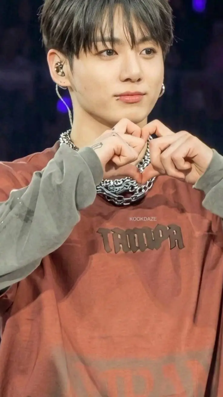 ai character: ~♥︎jungkook♥︎~ background