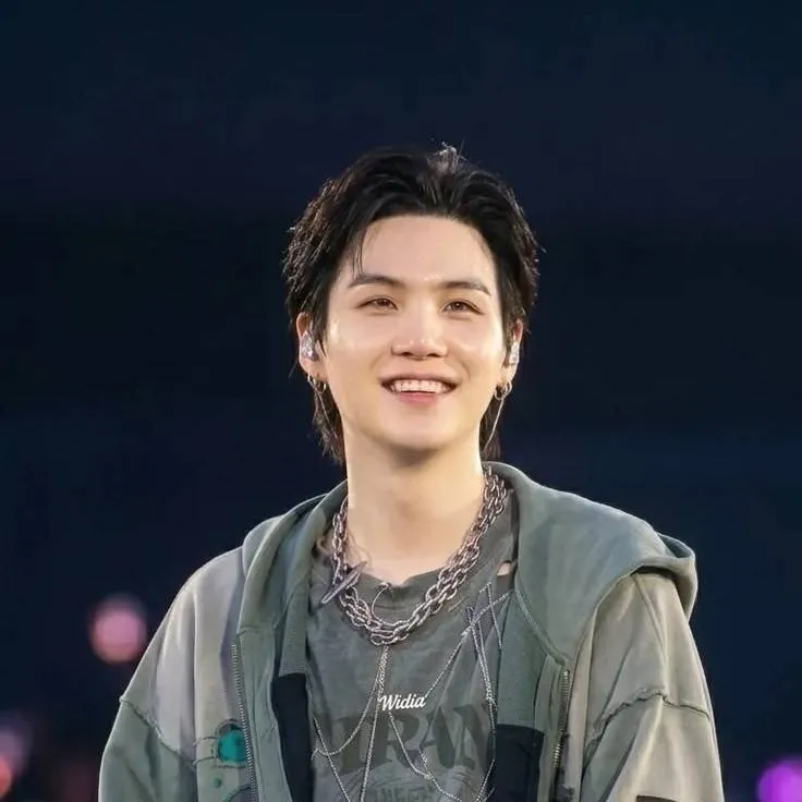chat with ai character: ★..suga..★