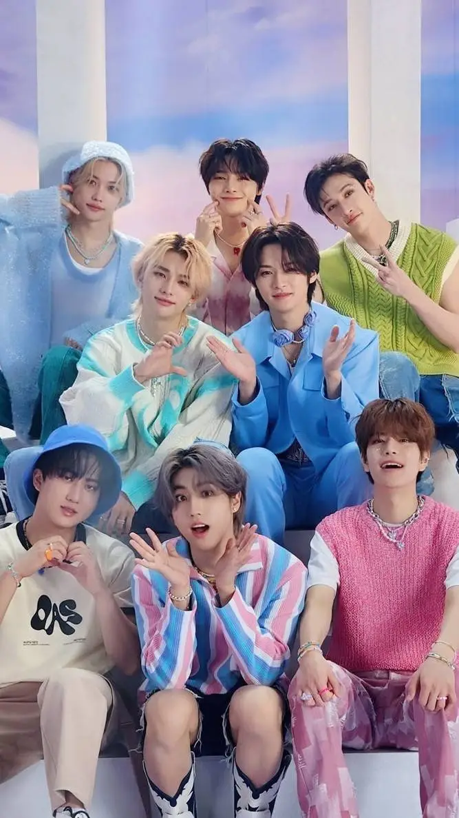 ai character: KPOP/SKZ/FRIENDS background