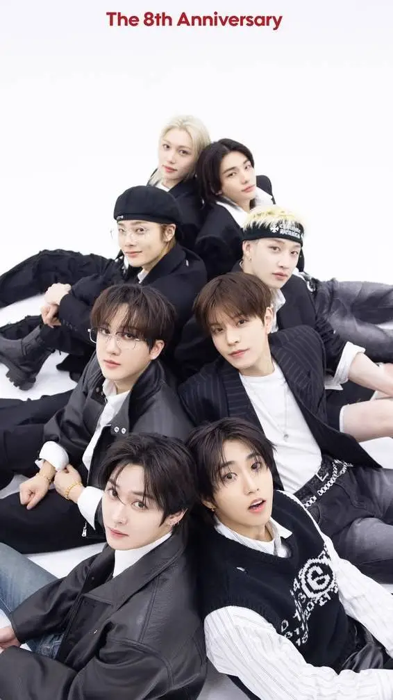 ai character: Stray Kids/pop up background