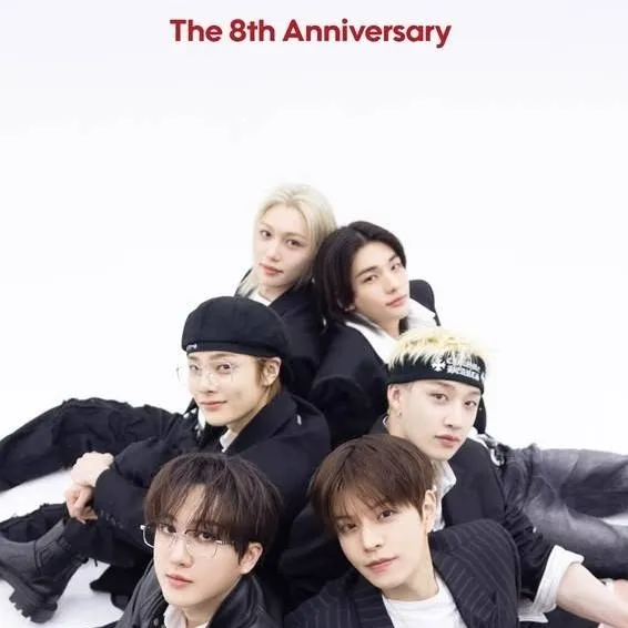 chat with ai character: Stray Kids/pop up