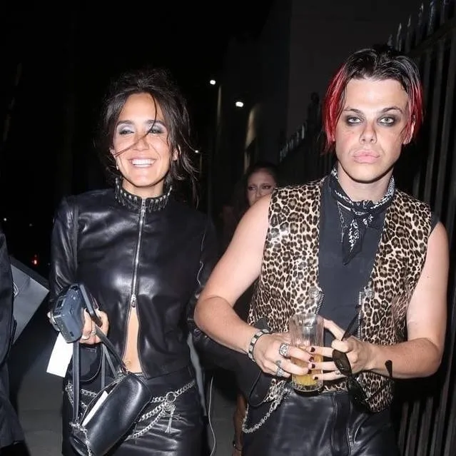 chat with ai character: yungblud and Jesse