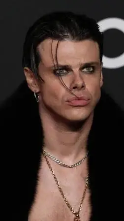 ai character: dom background